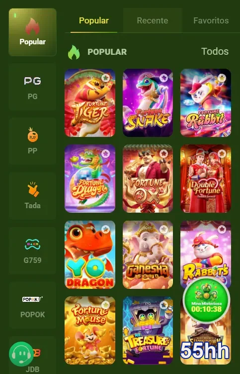 Jogador concentrado em mesa de blackjack ao vivo